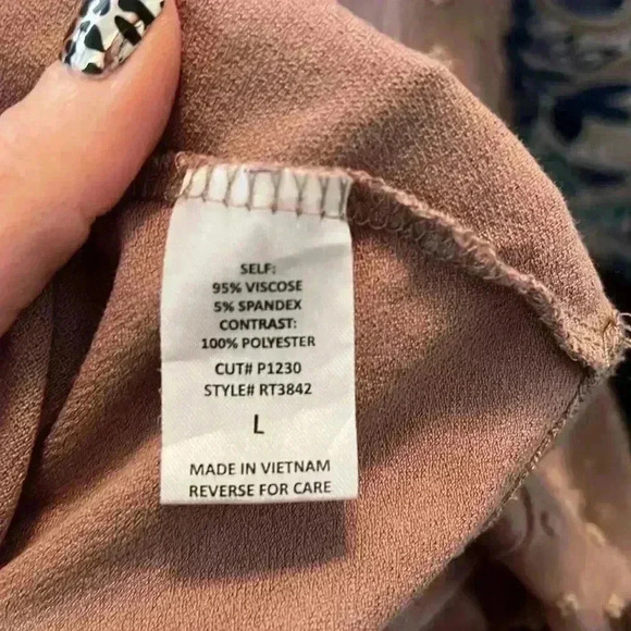 MISA Los Angeles Peter Pan Collar Swiss Dot Balloon Sleeve Top Size Large Taupe - Picture 7 of 7